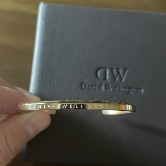 Daniel Wellington watch and bracelet - Picture 6 of 8